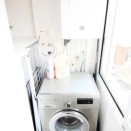 Moderno Al Pie De Pirineos Lejlighed *