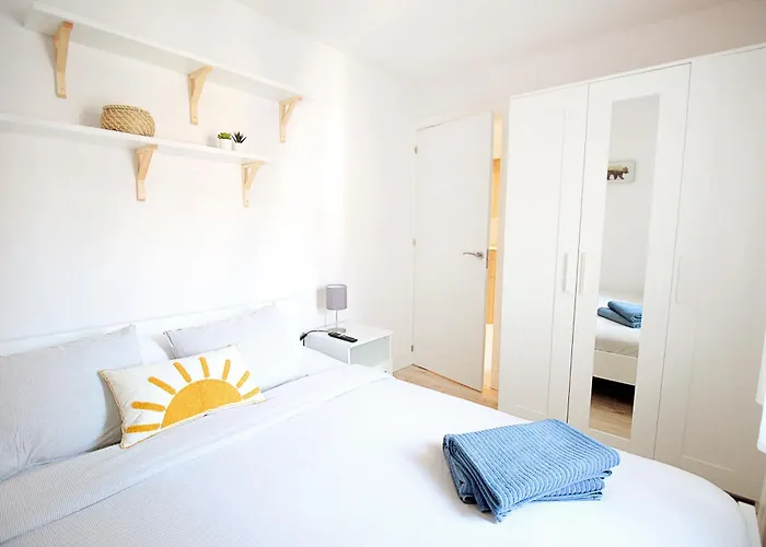 Moderno Al Pie De Pirineos Lägenhet