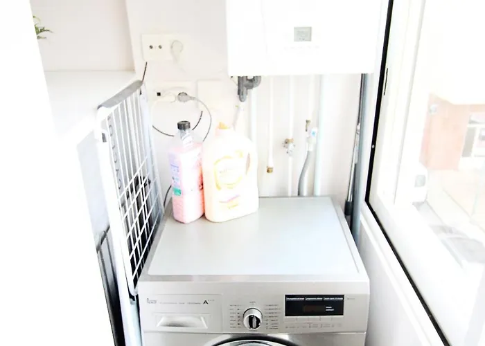 Moderno Al Pie De Pirineos Lägenhet *